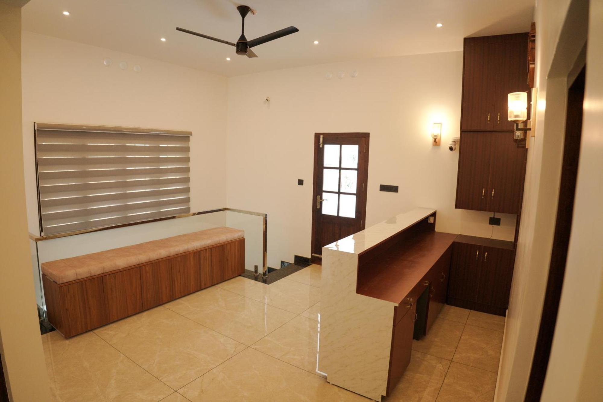 Teak And Lake Homestay Thekkady Esterno foto
